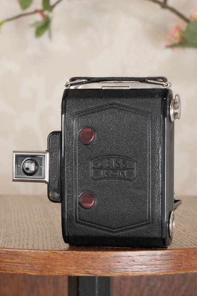 1934 ZEISS-IKON SUPER IKONTA A, 6x4.5, Tessar lens, CLA'd, Freshly Serviced! - Zeiss-Ikon- Petrakla Classic Cameras