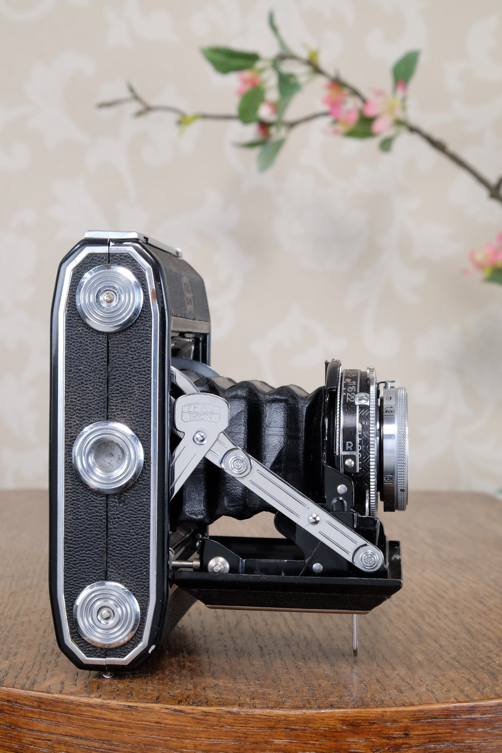 1938 Zeiss-Ikon Ikonta 6x4.5, Freshly Serviced, CLA'd