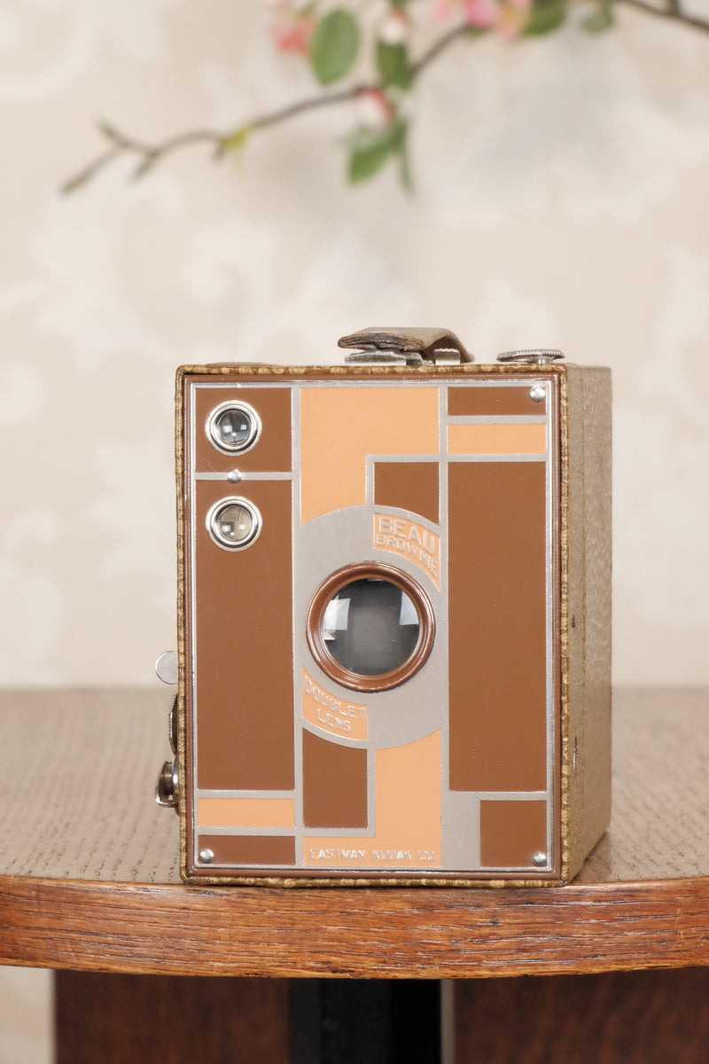 Superb! 1932 Art Deco Beau Brownie with its desirable original matching case, CLA'd, Freshly Serviced! - Kodak- Petrakla Classic Cameras