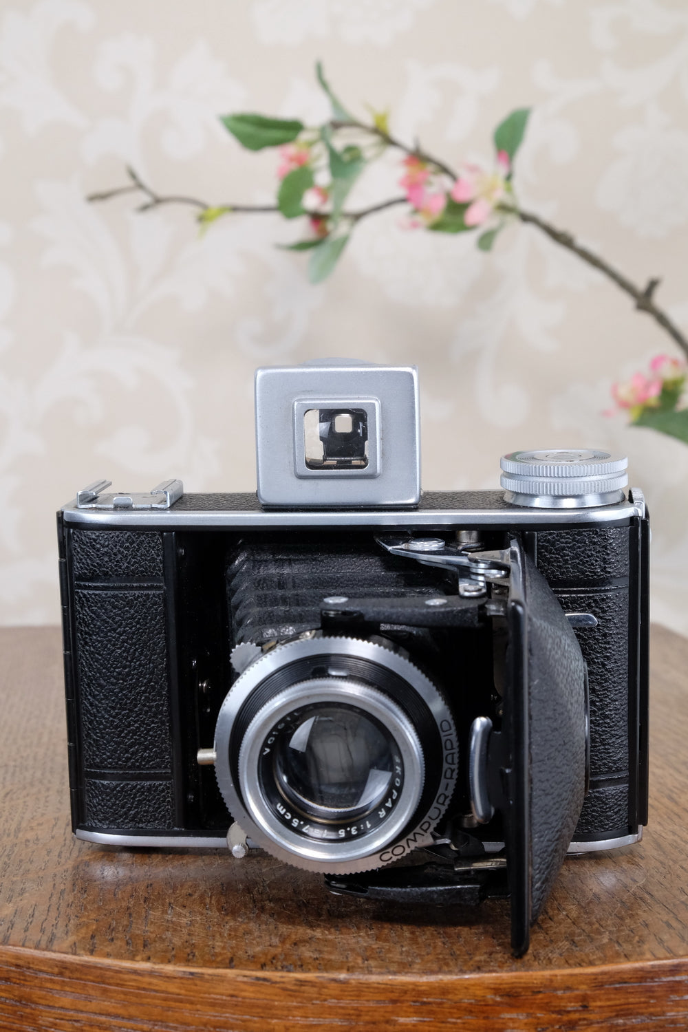 Superb! 1945 Voigtlander “Klein Bessa” 66. CLA'd, Freshly Serviced!