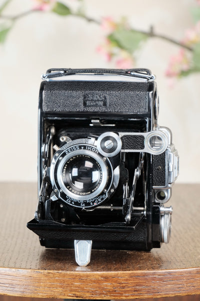 1937 Zeiss Ikon Super Ikonta, Tessar, CLA'd, Freshly Serviced! - Zeiss-Ikon- Petrakla Classic Cameras