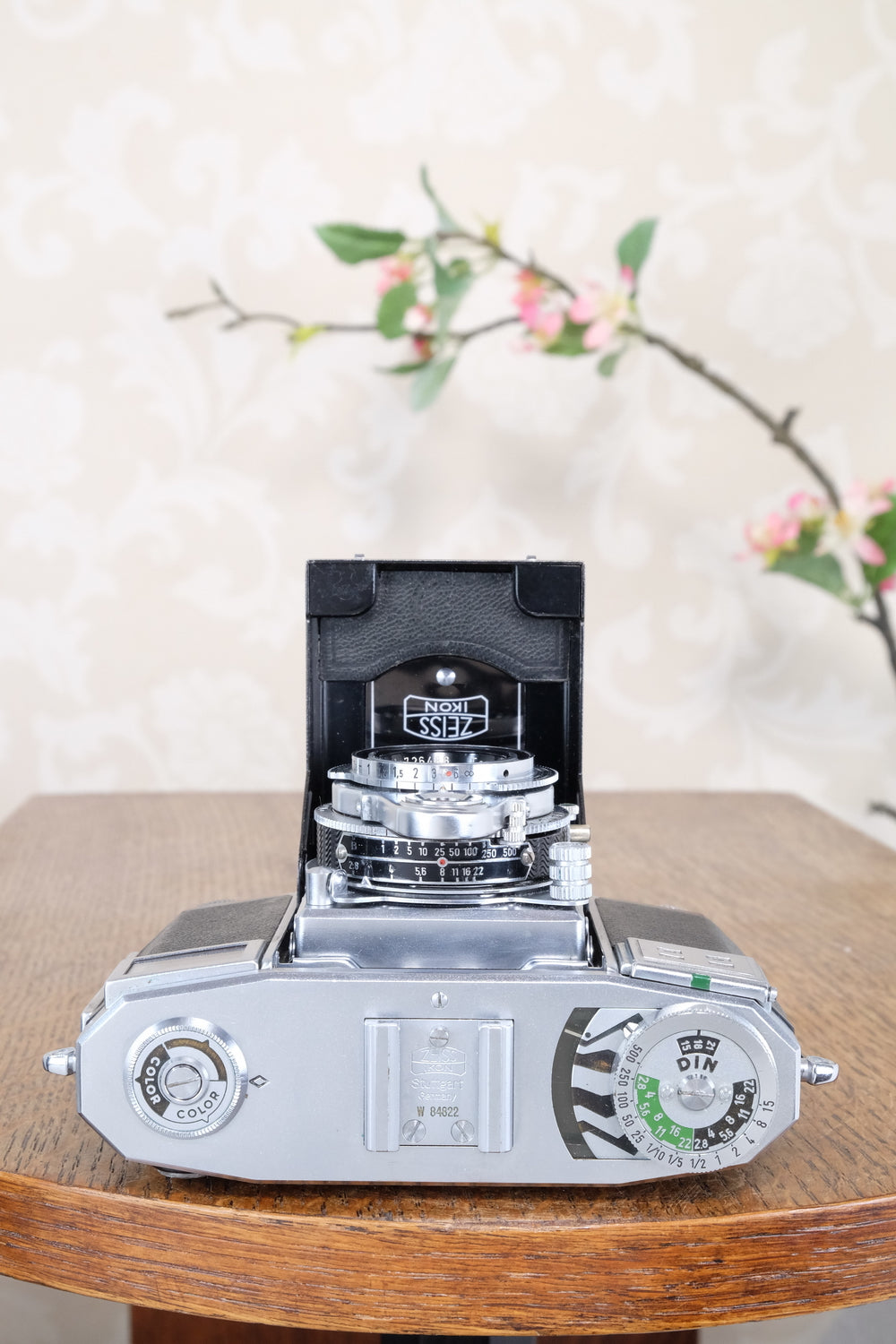 Superb! 1952 Zeiss Ikon Contessa 533/24 . CLA'd, Freshly serviced!