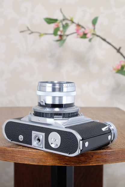 Near mint!  VOIGTLANDER PROMINENT, 35mm Rangefinder Camera with f2.0/50mm Ultron lens. Freshly  Serviced, CLAd!