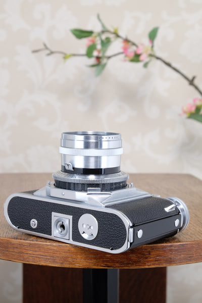 Near mint!  VOIGTLANDER PROMINENT, 35mm Rangefinder Camera with f2.0/50mm Ultron lens. Freshly  Serviced, CLAd!