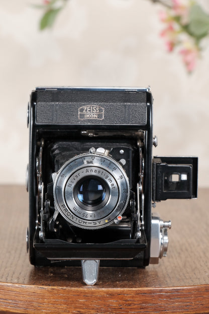 Near Mint! 1952 Zeiss Ikon Ikonta, Freshly Serviced, CLA'd! - Zeiss-Ikon- Petrakla Classic Cameras