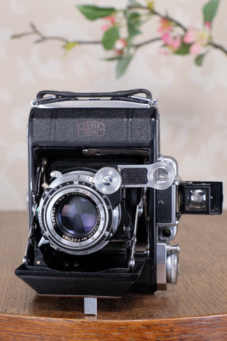 Superb! 1952 Zeiss Ikon Super Ikonta, Synchro-Compur & Coated Tessar . CLA’d, Freshly Serviced!