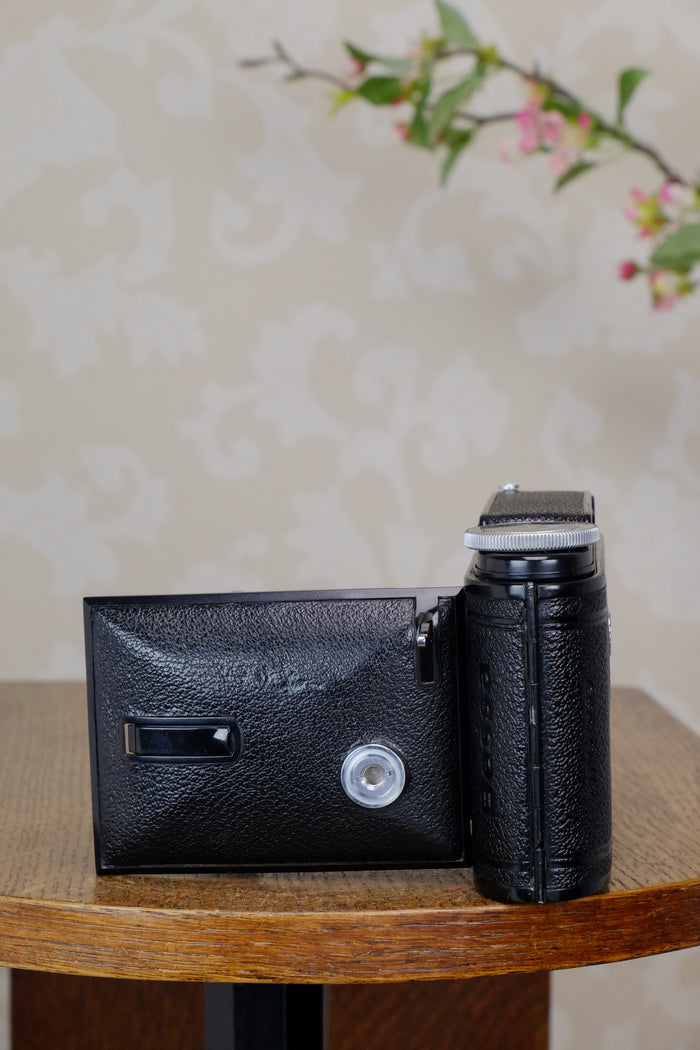 Stunning! 1947 Voigtlander 6x9 Bessa Rangefinder with Color-Heliar lens. Freshly Serviced! - Voigtlander- Petrakla Classic Cameras