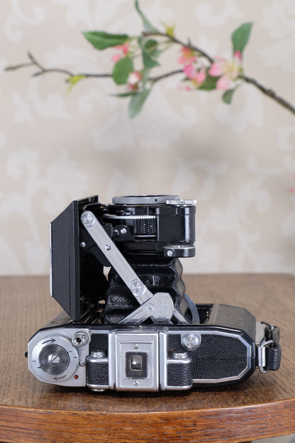 Superb! 1952 Zeiss Ikon Super Ikonta, Synchro-Compur & Coated Tessar . CLA’d, Freshly Serviced!
