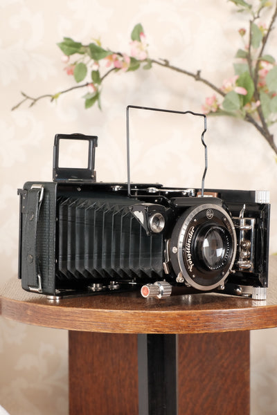 Near Mint! Rare Green Voigtlander 1935 Bergheil with Heliar lens & 120 rollfilm back, Freshly serviced, CLA'd! - Voigtlander- Petrakla Classic Cameras