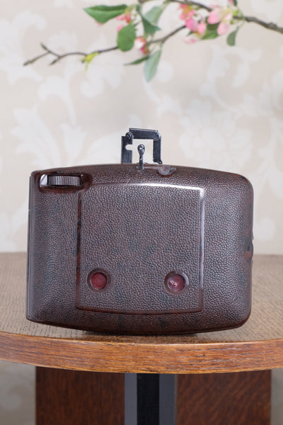 SUPERB! Rare 1934 Ebner 6x4.5 Brown Bakelite Art Deco Camera, Freshly serviced , CLA‘d