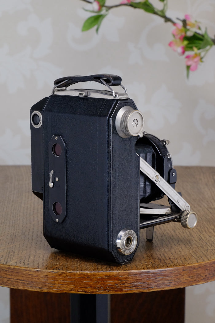 1936 Rare Black Welta Weltur 6x4.5 Coupled Rangefinder Camera, Freshly Serviced! - Welta- Petrakla Classic Cameras