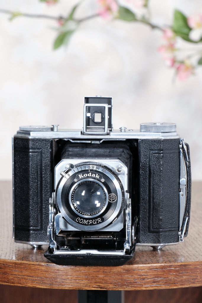 1936 Nagel-Kodak 6x4.5 Duo camera, CLA'd, Freshly Serviced! - Nagel- Petrakla Classic Cameras