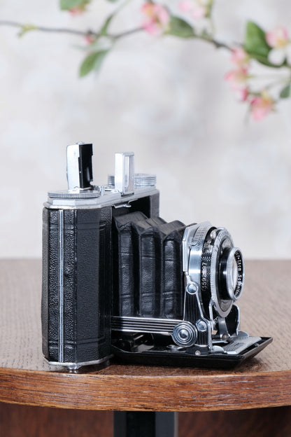 1936 Nagel-Kodak 6x4.5 Duo camera, CLA'd, Freshly Serviced! - Nagel- Petrakla Classic Cameras