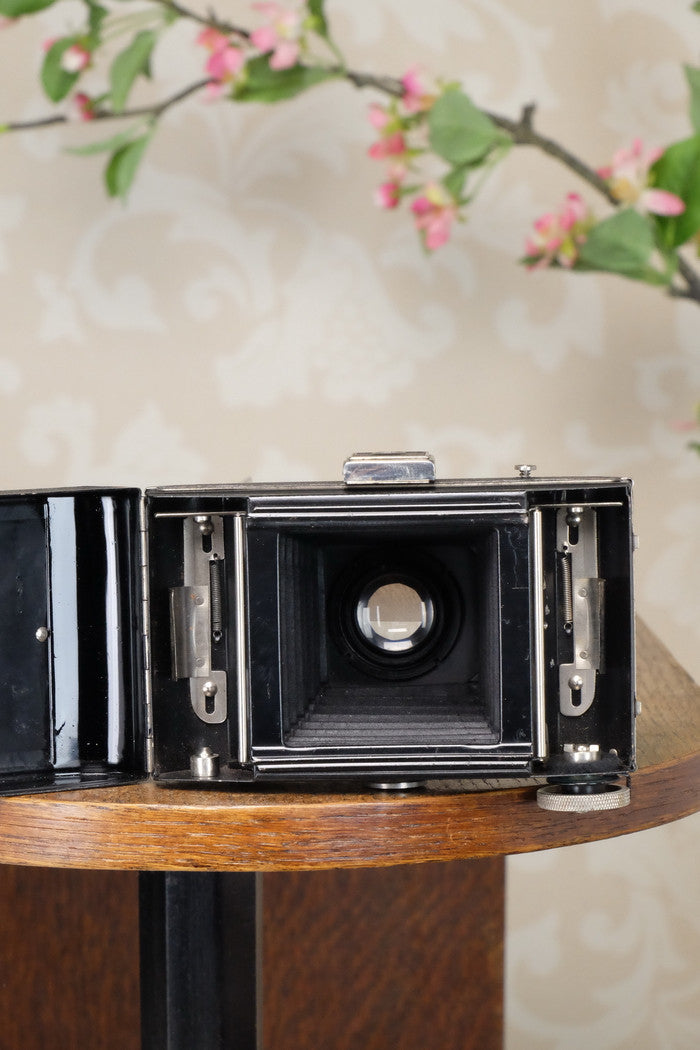 Rare! 6x6 1936 CERTO Super Sport Dolly, CLA'd, Freshly Serviced! - Certo- Petrakla Classic Cameras