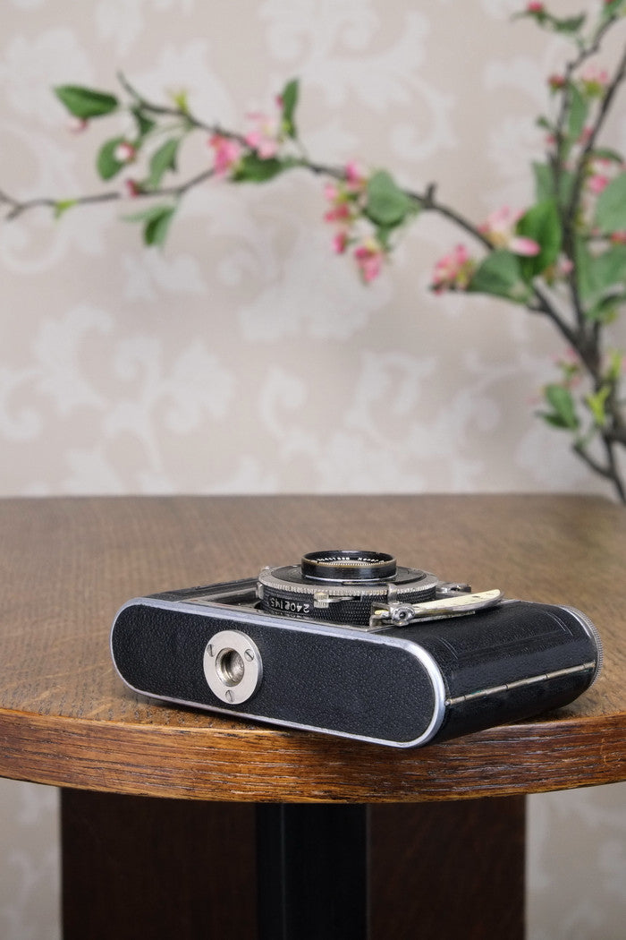Lovely! 1934 CERTO DOLLY (model B), German folding camera. Freshly Serviced! - Certo- Petrakla Classic Cameras