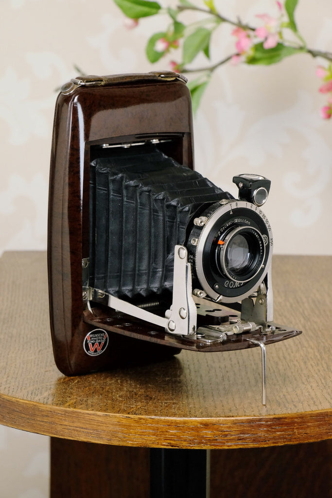 SUPERB! Rare 1935 Ebner 6x9 Brown Bakelite Art Deco Camera, CLA‘d ...