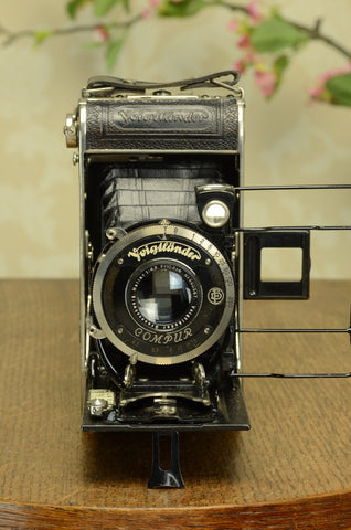 SUPERB!  1931 Prewar Voigtlander 6x9 Folder with HELIAR lens. FRESHLY SERVICED! - Voigtlander- Petrakla Classic Cameras