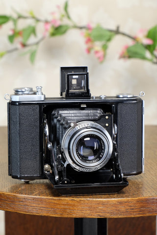 Superb! 1949 6x6 Zeiss Ikon Ikonta B 523/16 CLA’d, Freshly serviced! - Zeiss-Ikon- Petrakla Classic Cameras
