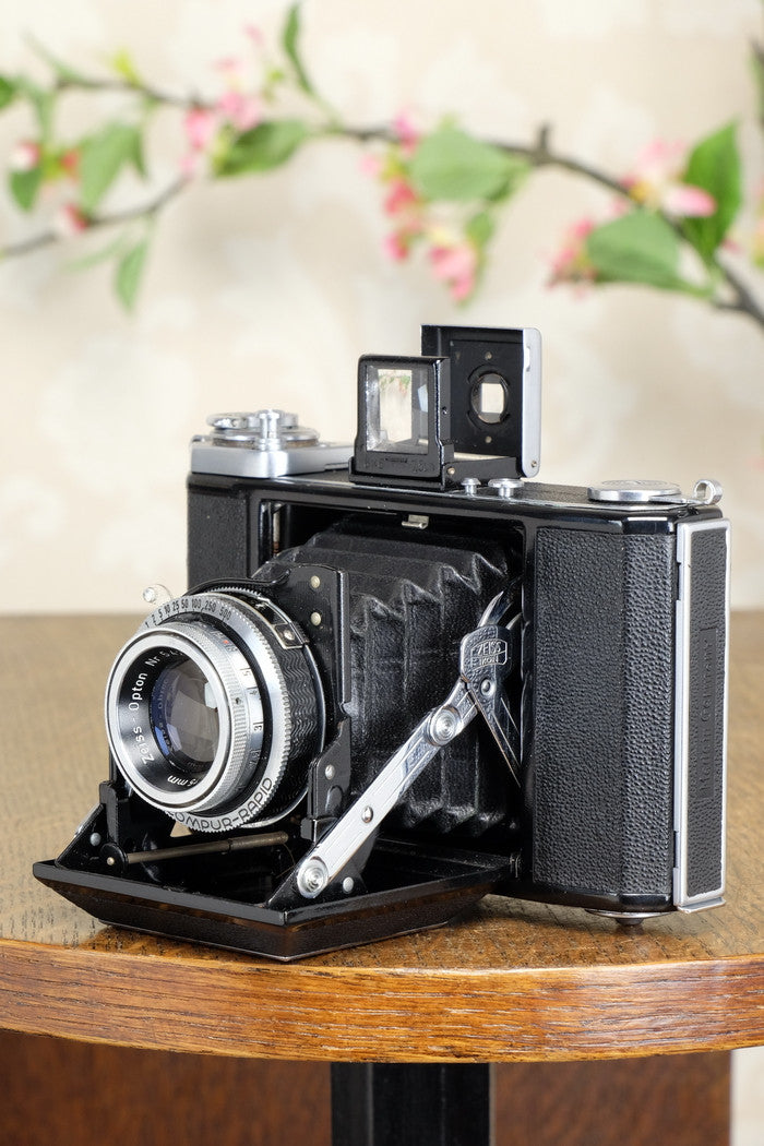 Superb! 1949 6x6 Zeiss Ikon Ikonta B 523/16 CLA’d, Freshly serviced! - Zeiss-Ikon- Petrakla Classic Cameras
