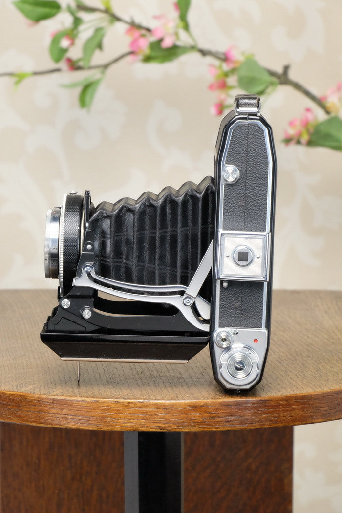 Near Mint! 1952 Zeiss-Ikon Ikonta 6x9, Coated Tessar lens, FRESHLY SERVICED! - Zeiss-Ikon- Petrakla Classic Cameras
