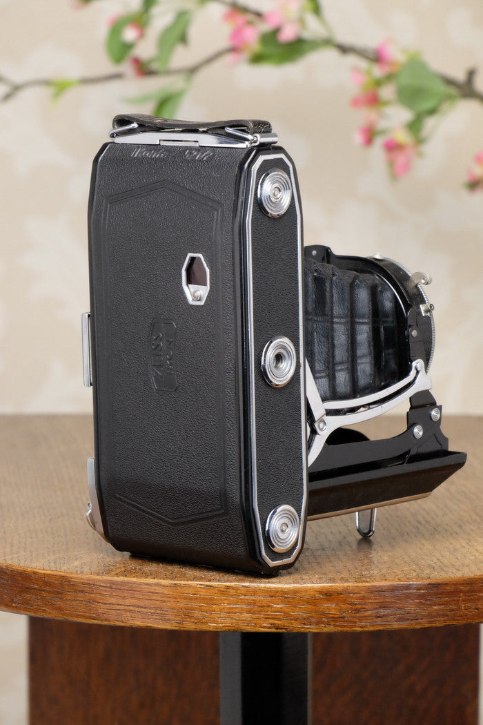 Near Mint! 1952 Zeiss-Ikon Ikonta 6x9, Coated Tessar lens, FRESHLY SERVICED! - Zeiss-Ikon- Petrakla Classic Cameras