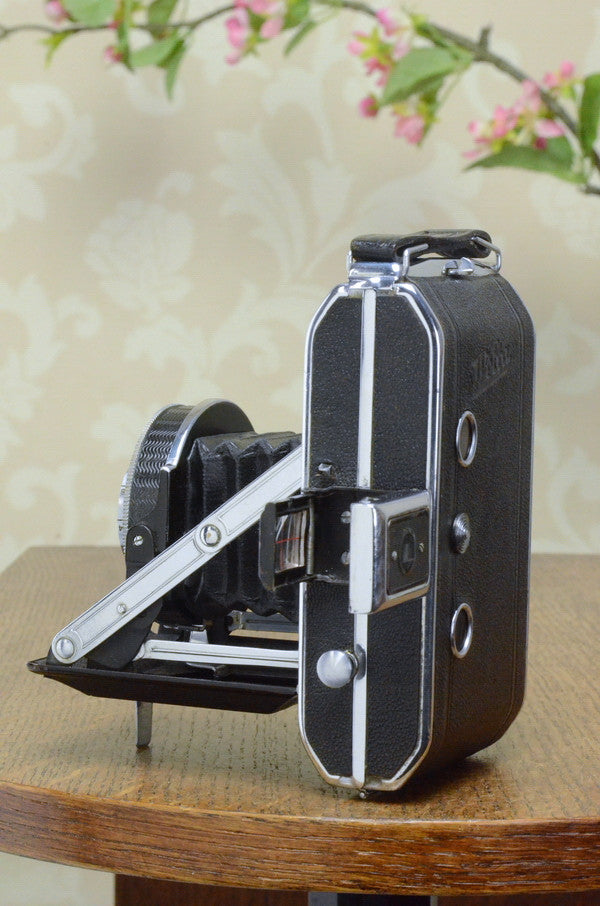 SUPERB 1935 6x4.5 Welta Perle, Freshly Serviced! - Welta- Petrakla Classic Cameras