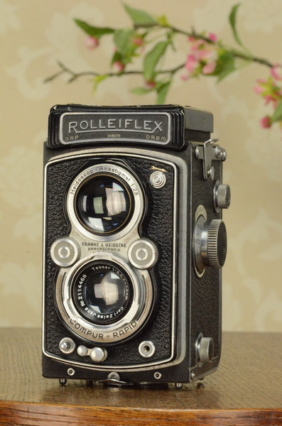 1938 Rolleiflex Automat, Freshly Serviced, with leather case. FRESHLY SERVICED! - Frank & Heidecke- Petrakla Classic Cameras