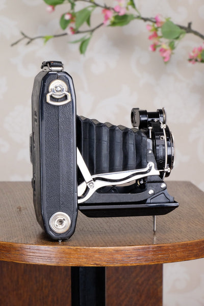 Superb! 1934 Zeiss Ikon Super Ikonta 6x9, Tessar lens, Freshly Serviced - Zeiss-Ikon- Petrakla Classic Cameras