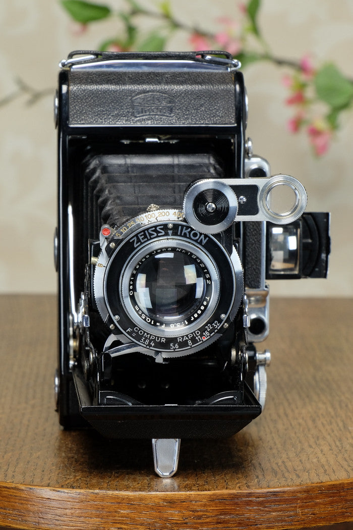 SUPERB! 1936 Zeiss Ikon Super Ikonta 6x9, Tessar lens, & case CLA’d, FRESHLY SERVICED! - Zeiss-Ikon- Petrakla Classic Cameras