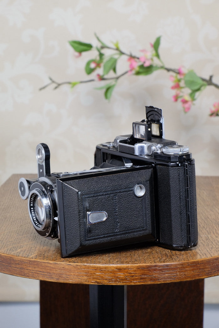 SUPERB! 1936 Zeiss Ikon Super Ikonta 6x9, Tessar lens, & case CLA’d, FRESHLY SERVICED! - Zeiss-Ikon- Petrakla Classic Cameras
