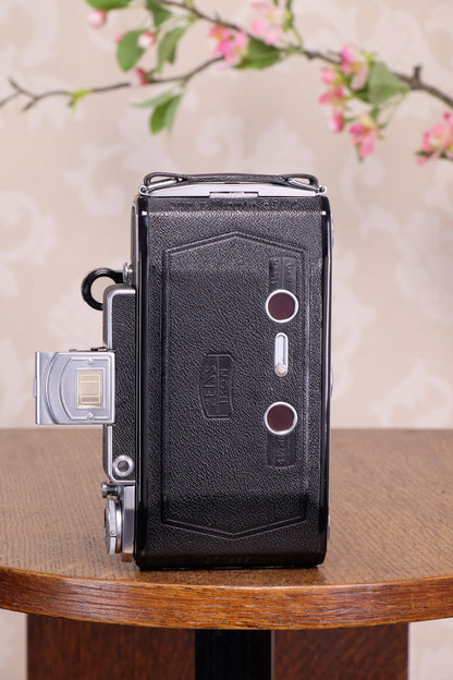 NEAR MINT! 1938 6x9 Super Ikonta with Tessar Lens, FRESHLY SERVICED - Zeiss-Ikon- Petrakla Classic Cameras