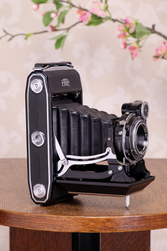 NEAR MINT! 1938 6x9 Super Ikonta with Tessar Lens, FRESHLY SERVICED - Zeiss-Ikon- Petrakla Classic Cameras