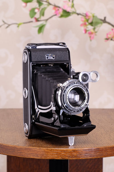 NEAR MINT! 1938 6x9 Super Ikonta with Tessar Lens, FRESHLY SERVICED - Zeiss-Ikon- Petrakla Classic Cameras
