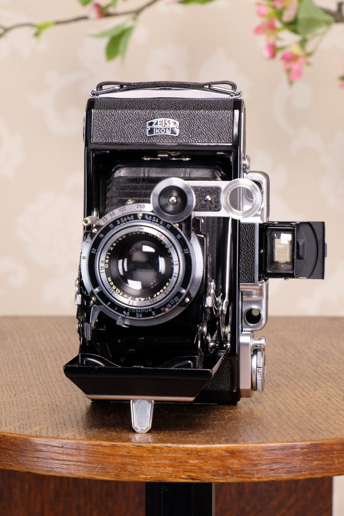 NEAR MINT! 1938 6x9 Super Ikonta with Tessar Lens, FRESHLY SERVICED - Zeiss-Ikon- Petrakla Classic Cameras