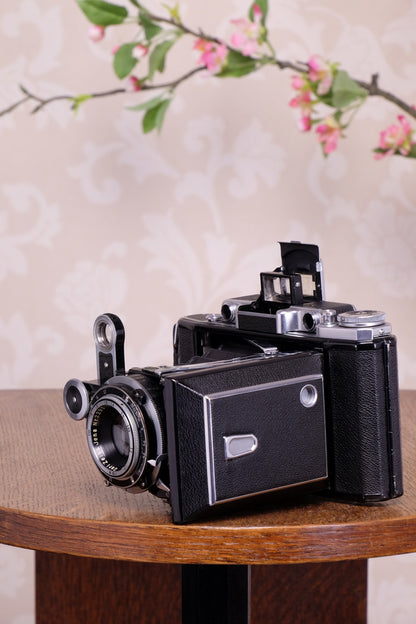 NEAR MINT! 1938 6x9 Super Ikonta with Tessar Lens, FRESHLY SERVICED - Zeiss-Ikon- Petrakla Classic Cameras