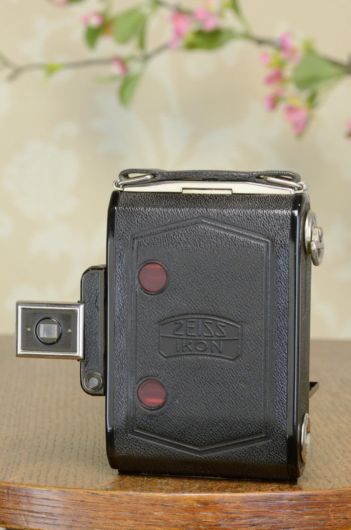 SUPERB! 1936 ZEISS-IKON SUPER IKONTA, Tessar lens, CLA’d - Zeiss-Ikon- Petrakla Classic Cameras