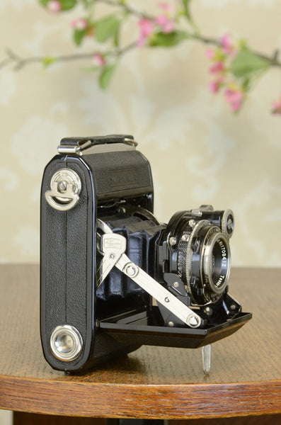 SUPERB! 1936 ZEISS-IKON SUPER IKONTA, Tessar lens, CLA’d - Zeiss-Ikon- Petrakla Classic Cameras