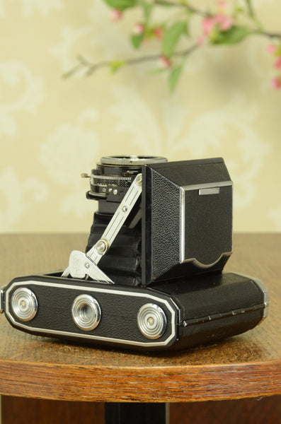 SUPERB! 1937 ZEISS-IKON SUPER IKONTA, Tessar lens, CLA’d, Freshly Serviced! - Zeiss-Ikon- Petrakla Classic Cameras