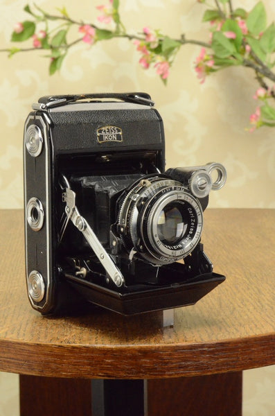 Superb! 1937 Zeiss-Ikon Super Ikonta, Tessar lens, FRESHLY SERVICED. - Zeiss-Ikon- Petrakla Classic Cameras