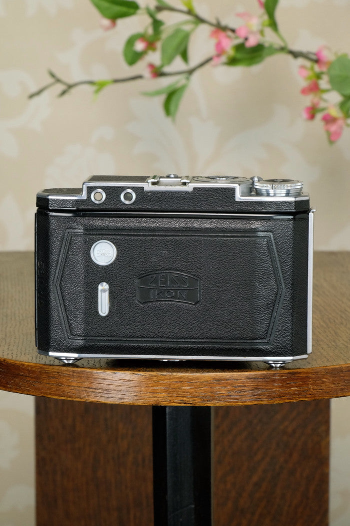 1936 Zeiss Ikon Super Ikonta, Tessar lens, CLA'd, Freshly Serviced! - Zeiss-Ikon- Petrakla Classic Cameras