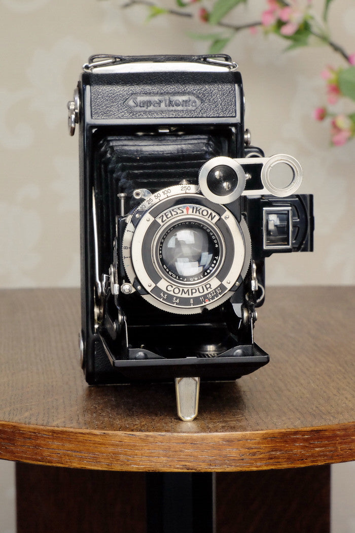 SUPERB! 1933 Zeiss Ikon Super Ikonta 6x9, Tessar lens, FRESHLY SERVICED! - Zeiss-Ikon- Petrakla Classic Cameras
