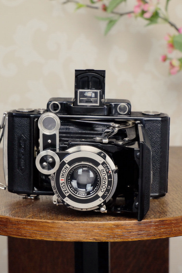 SUPERB! 1933 Zeiss Ikon Super Ikonta 6x9, Tessar lens, FRESHLY SERVICED! - Zeiss-Ikon- Petrakla Classic Cameras