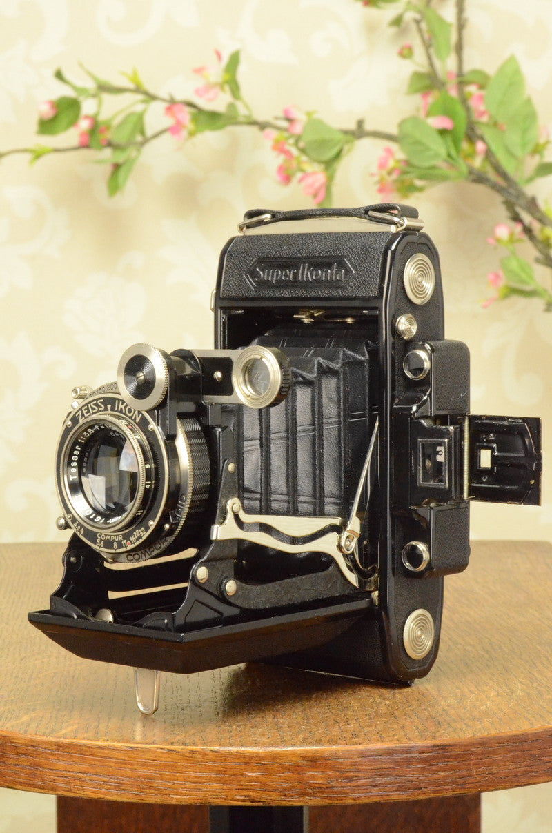 Near Mint! 1935 Zeiss Ikon Super Ikonta 6x9, Tessar lens, FRESHLY SERVICED - Zeiss-Ikon- Petrakla Classic Cameras