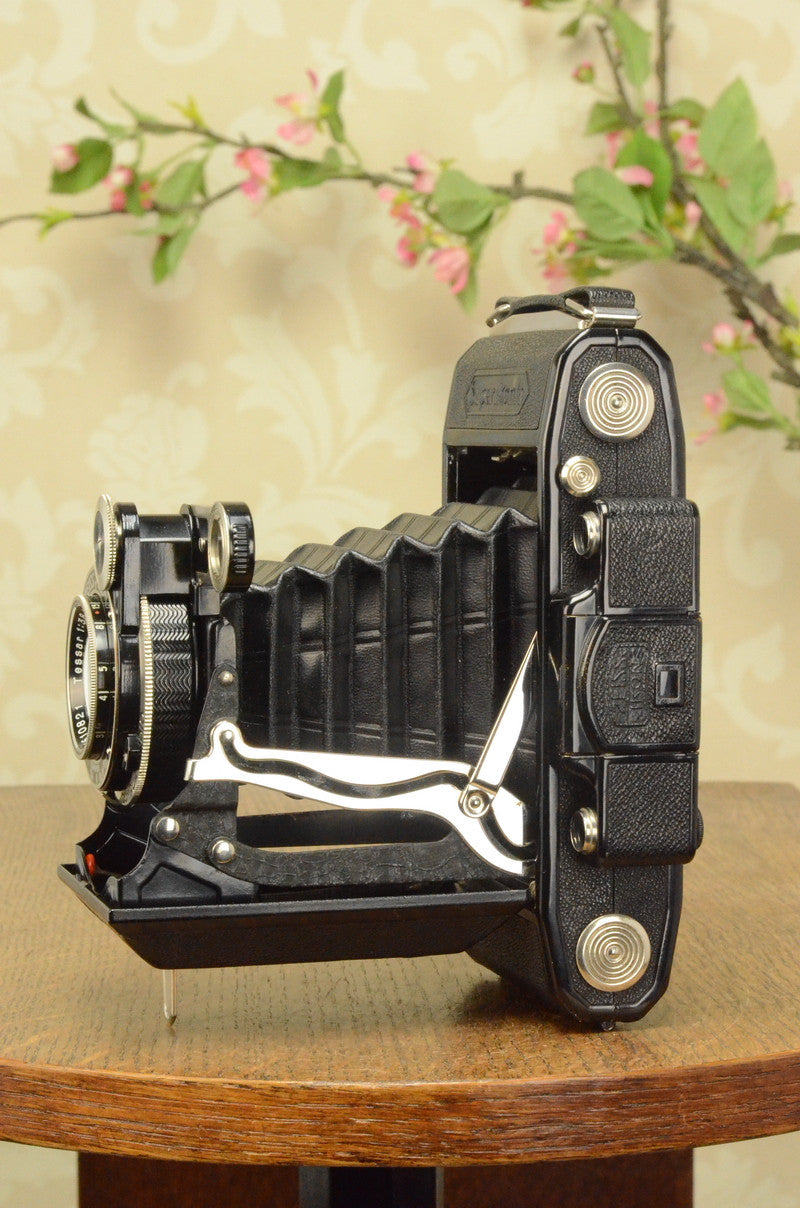 Near Mint! 1935 Zeiss Ikon Super Ikonta 6x9, Tessar lens, FRESHLY SERVICED - Zeiss-Ikon- Petrakla Classic Cameras