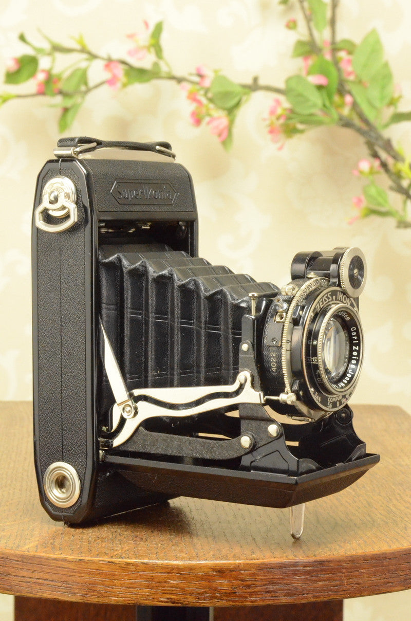 Near Mint! 1935 Zeiss Ikon Super Ikonta 6x9, Tessar lens, FRESHLY SERVICED - Zeiss-Ikon- Petrakla Classic Cameras