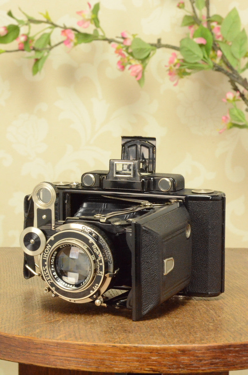 Near Mint! 1935 Zeiss Ikon Super Ikonta 6x9, Tessar lens, FRESHLY SERVICED - Zeiss-Ikon- Petrakla Classic Cameras