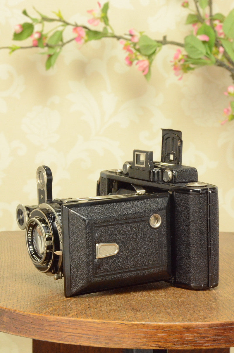 Near Mint! 1935 Zeiss Ikon Super Ikonta 6x9, Tessar lens, FRESHLY SERVICED - Zeiss-Ikon- Petrakla Classic Cameras