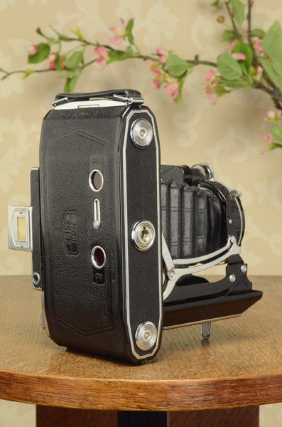 SUPERB! 1953 Zeiss-Ikon Super 6x9 Ikonta, T Coated Zeiss Tessar lens, FRESHLY SERVICED - Zeiss-Ikon- Petrakla Classic Cameras